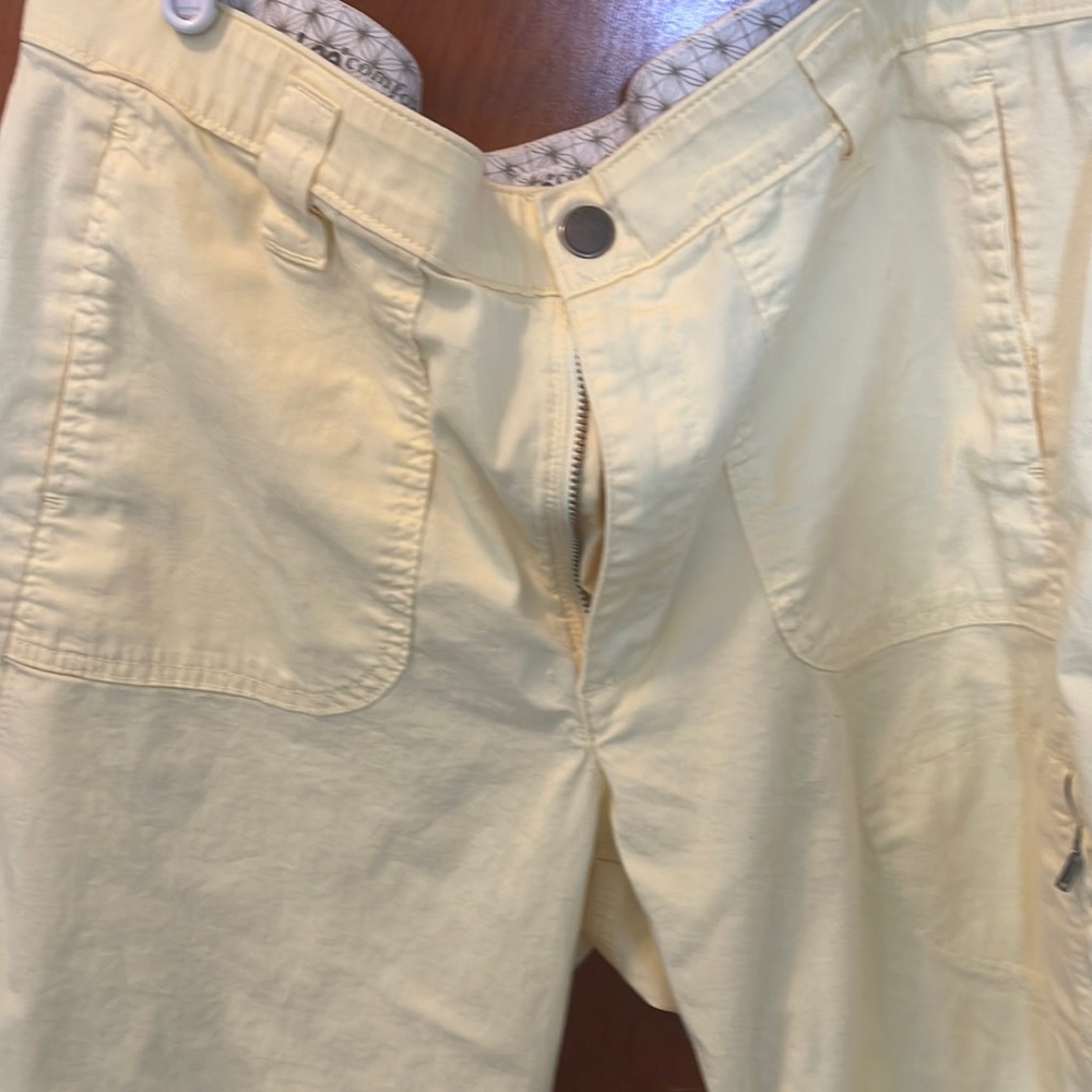 Lee women’s capri pants yellow size 16 petite